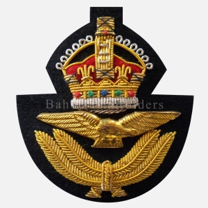 BELOW AIR OFFICERS CAP BADGE - ORGANISATION INSIGNIA - ROYAL AIR FORCE BADGE-BH-AF-011